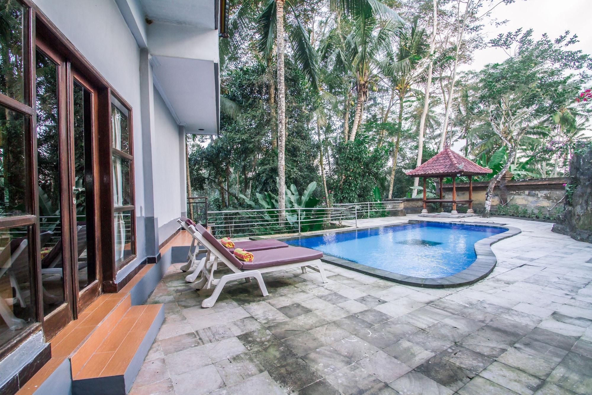 Puri Saron Hotel Madangan - Gianyar Gianyar  Exterior photo