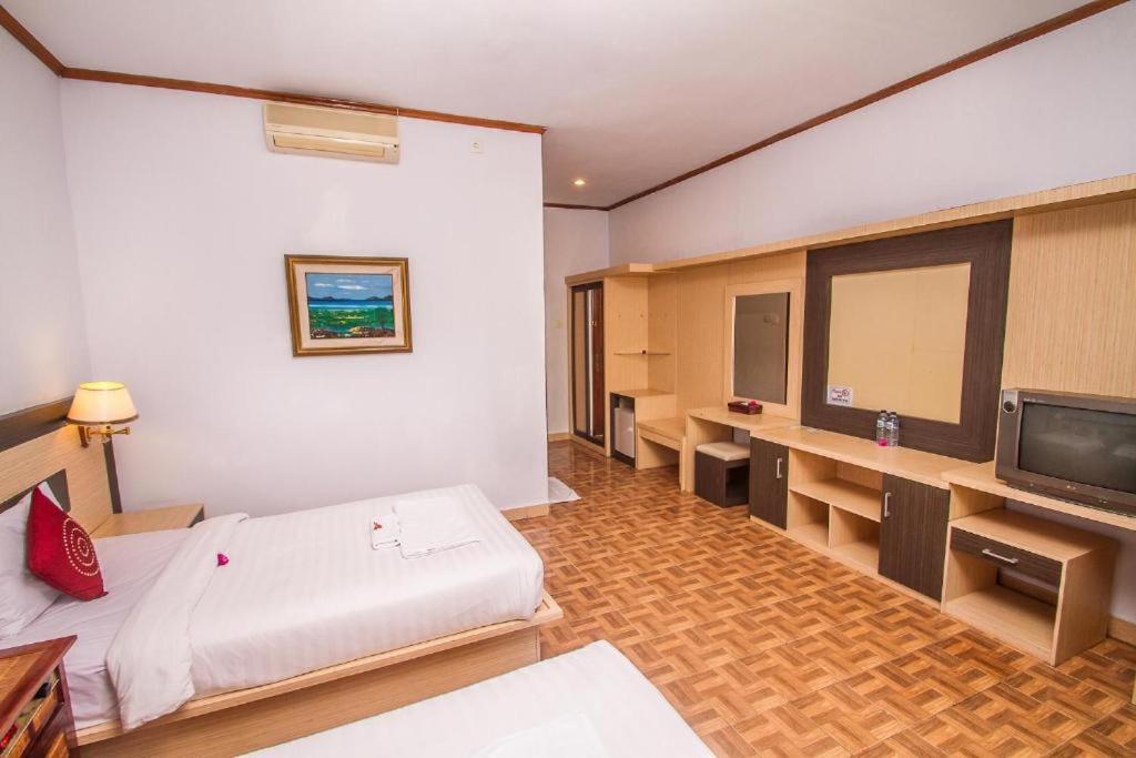 Puri Saron Hotel Madangan - Gianyar Gianyar  Exterior photo